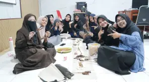 foto bersama teman dan mentor