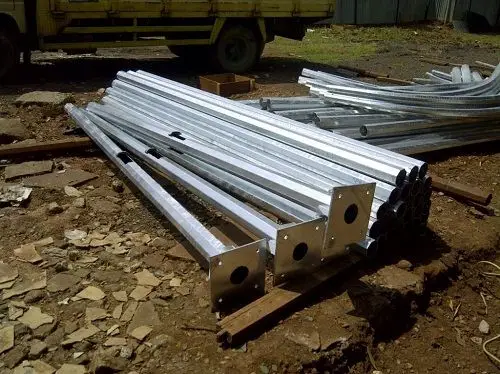 Tiang PJU